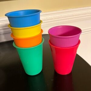vintage 90s 8 sippy cups -(6)playskool, (1) safety first , (1) first years